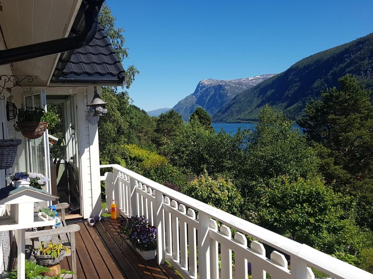 Between Fjord og Glacier Ålfoten Buitenkant foto